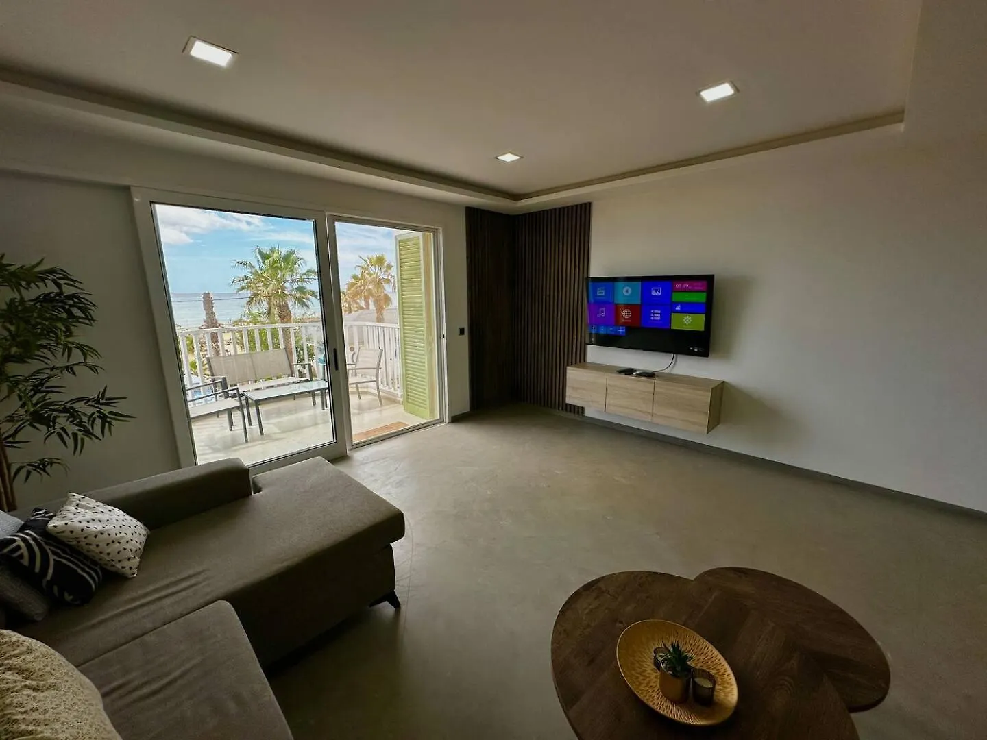 Leme Bedje Sea View - By Bobbywashere Santa Maria Apartment
