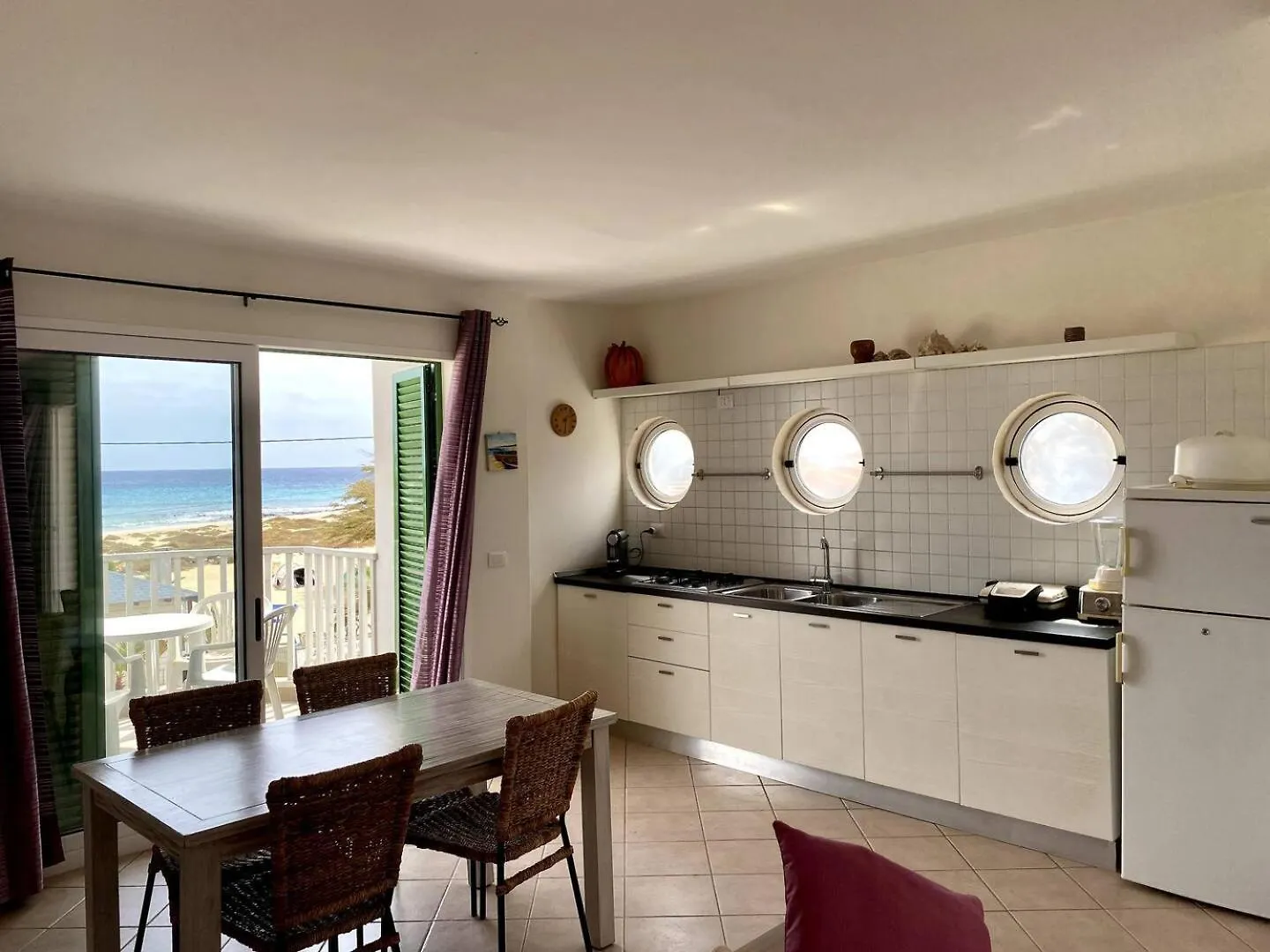 Leme Bedje Sea View - By Bobbywashere Santa Maria 0*,