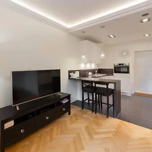 https://apartamenty-mi-crystal.warsawhotelspoland.com