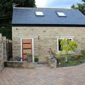 https://wisteria-way-cottage.yorkshirehotels.net