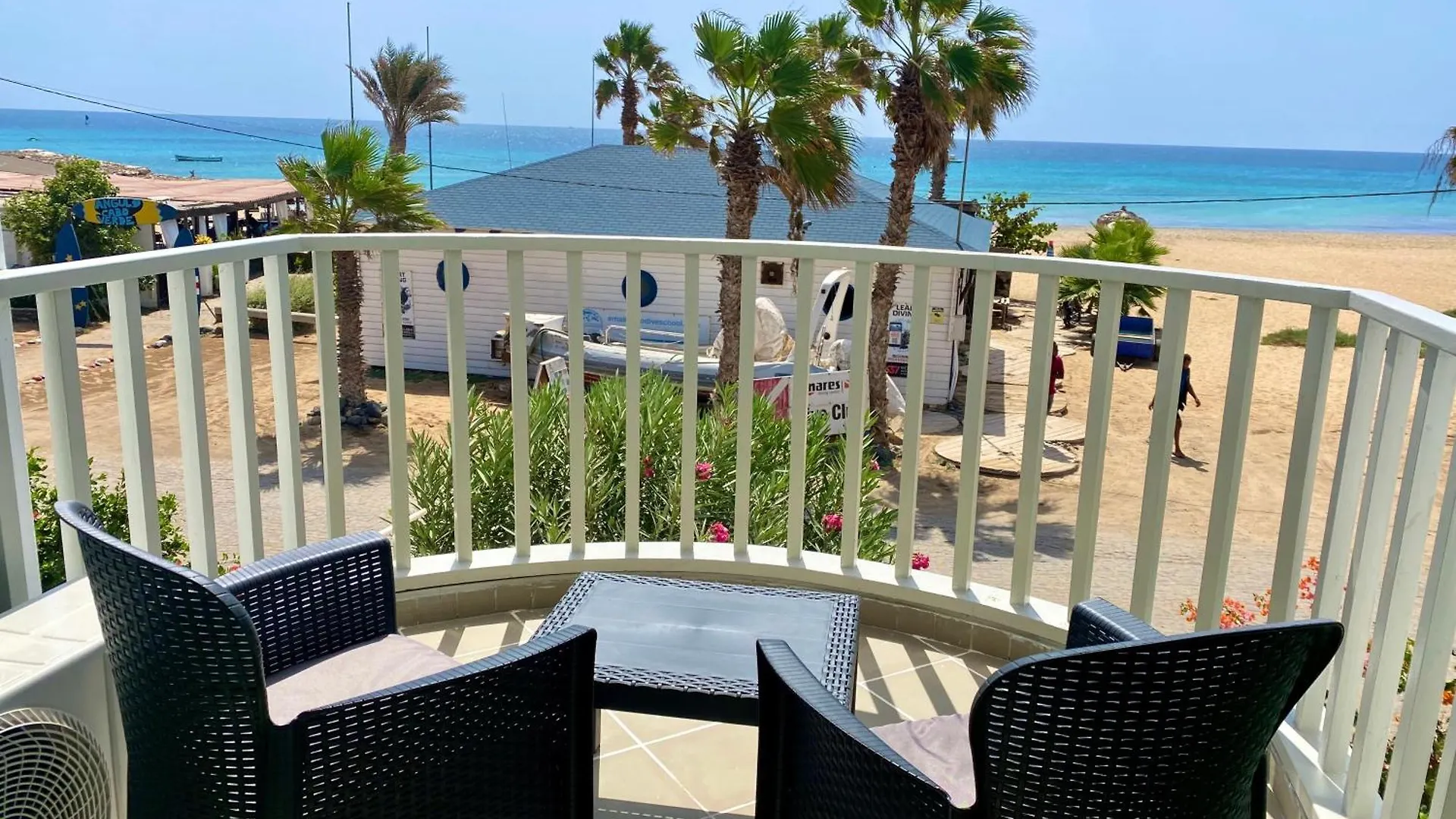 Apartment Leme Bedje Sea View - By Bobbywashere Santa Maria