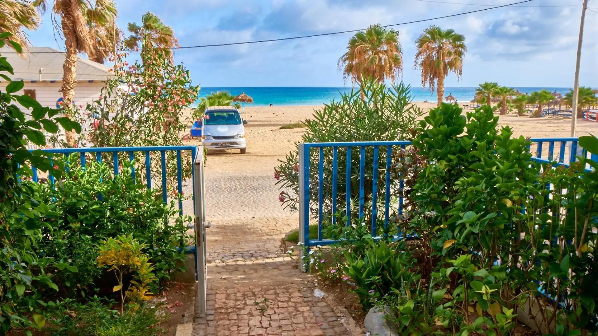 Leme Bedje Sea View - By Bobbywashere Santa Maria 0*,  Cape Verde
